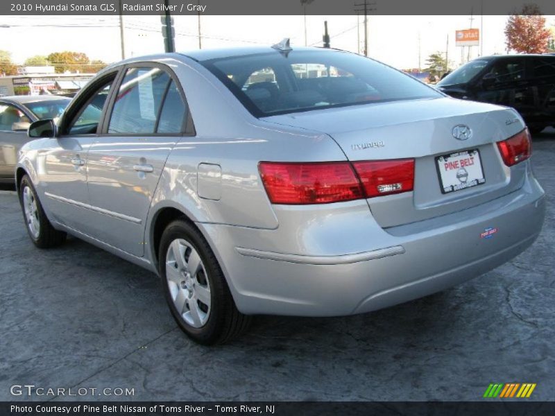 Radiant Silver / Gray 2010 Hyundai Sonata GLS