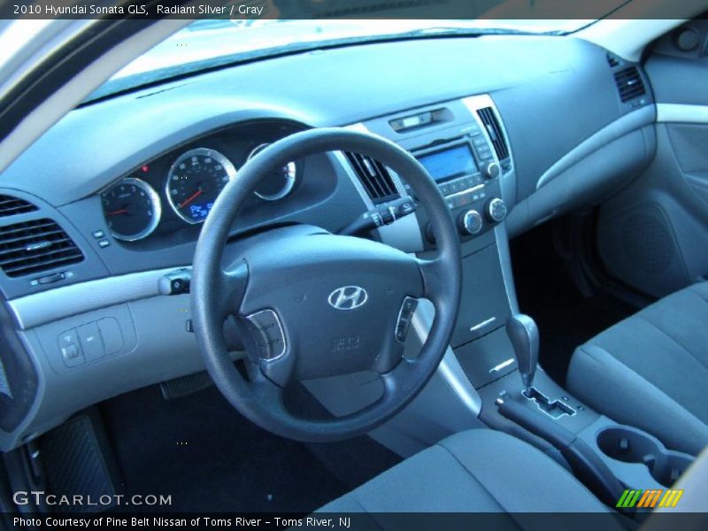 Radiant Silver / Gray 2010 Hyundai Sonata GLS