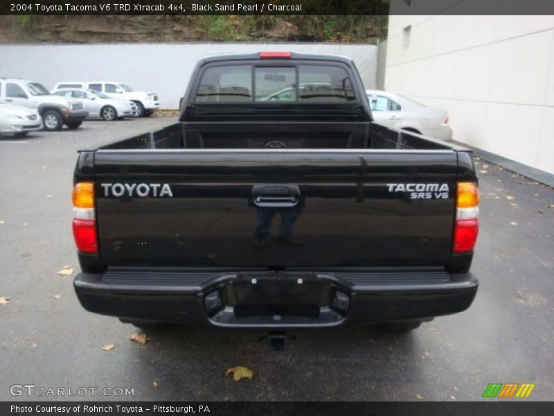 Black Sand Pearl / Charcoal 2004 Toyota Tacoma V6 TRD Xtracab 4x4