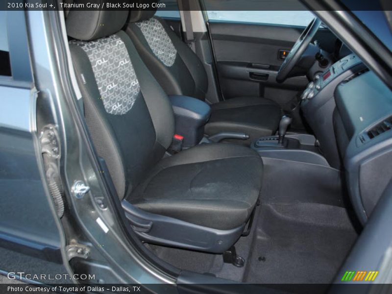 Titanium Gray / Black Soul Logo Cloth 2010 Kia Soul +