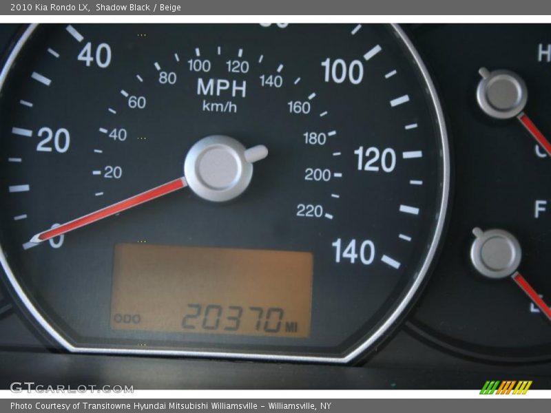 Shadow Black / Beige 2010 Kia Rondo LX