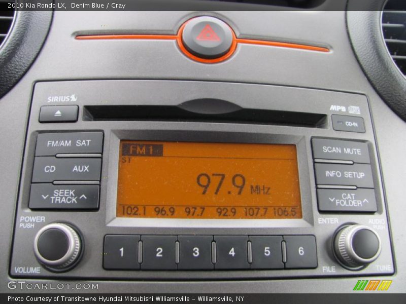 Controls of 2010 Rondo LX