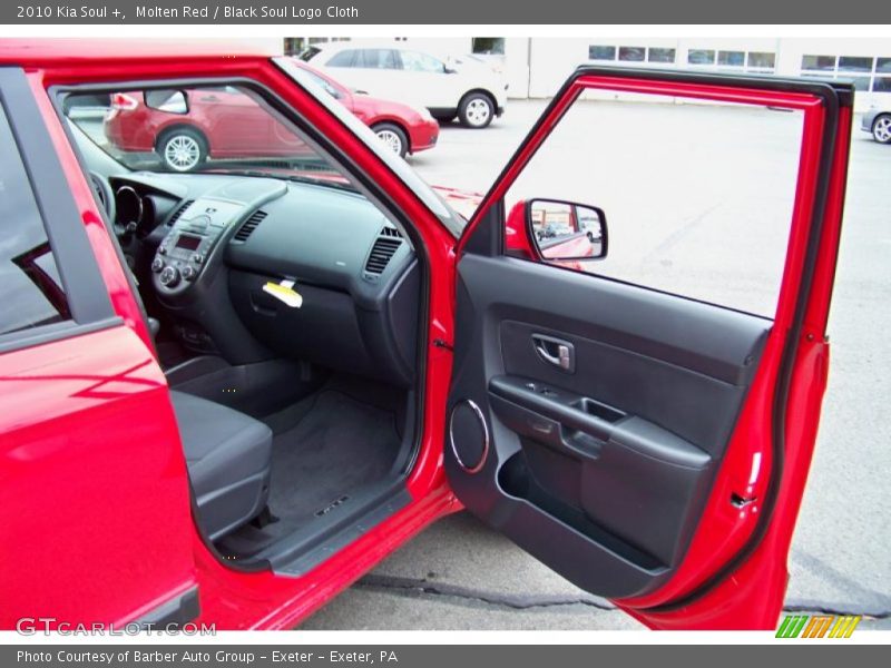 Molten Red / Black Soul Logo Cloth 2010 Kia Soul +