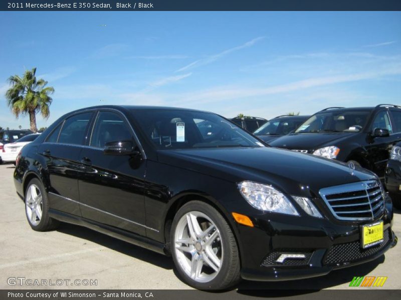 Front 3/4 View of 2011 E 350 Sedan