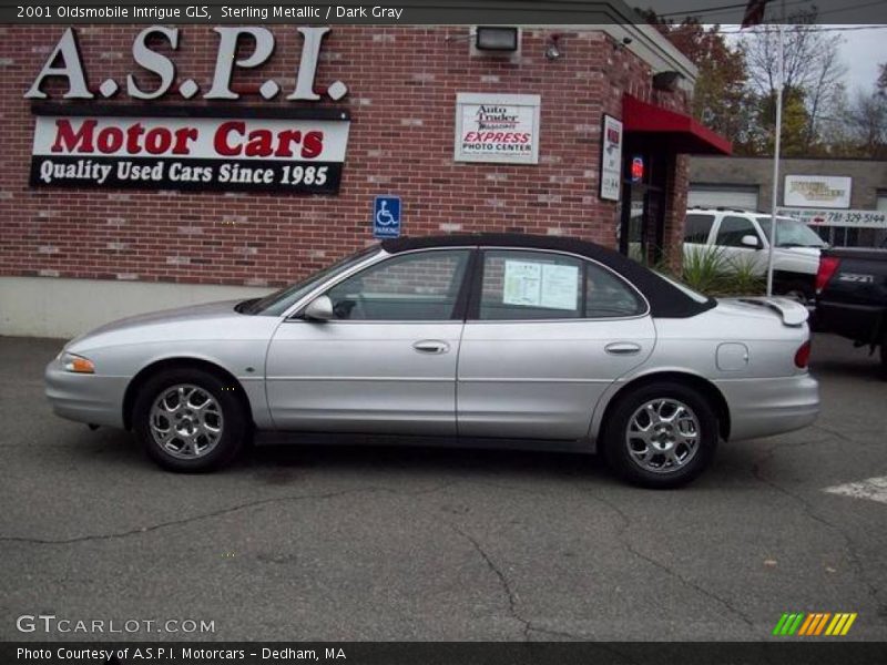 Sterling Metallic / Dark Gray 2001 Oldsmobile Intrigue GLS