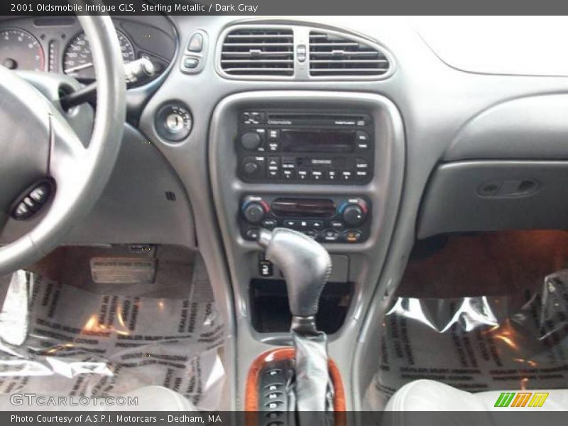 Dashboard of 2001 Intrigue GLS