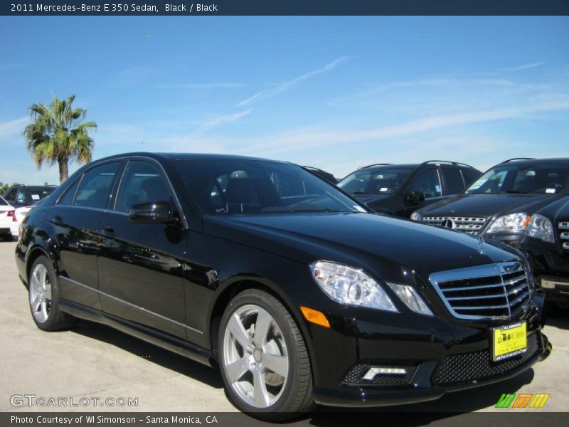 Front 3/4 View of 2011 E 350 Sedan