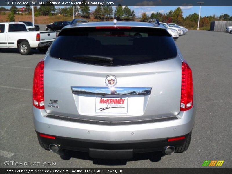 Radiant Silver Metallic / Titanium/Ebony 2011 Cadillac SRX FWD