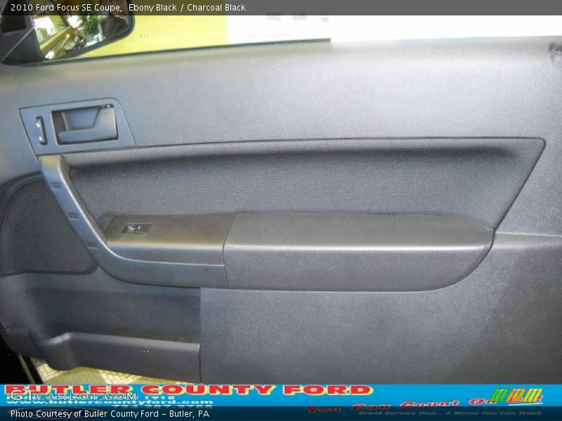 Ebony Black / Charcoal Black 2010 Ford Focus SE Coupe