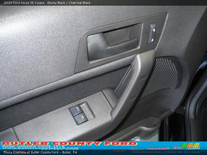 Ebony Black / Charcoal Black 2010 Ford Focus SE Coupe