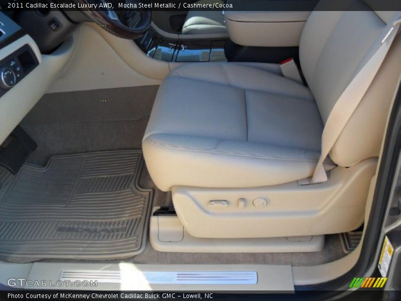  2011 Escalade Luxury AWD Cashmere/Cocoa Interior