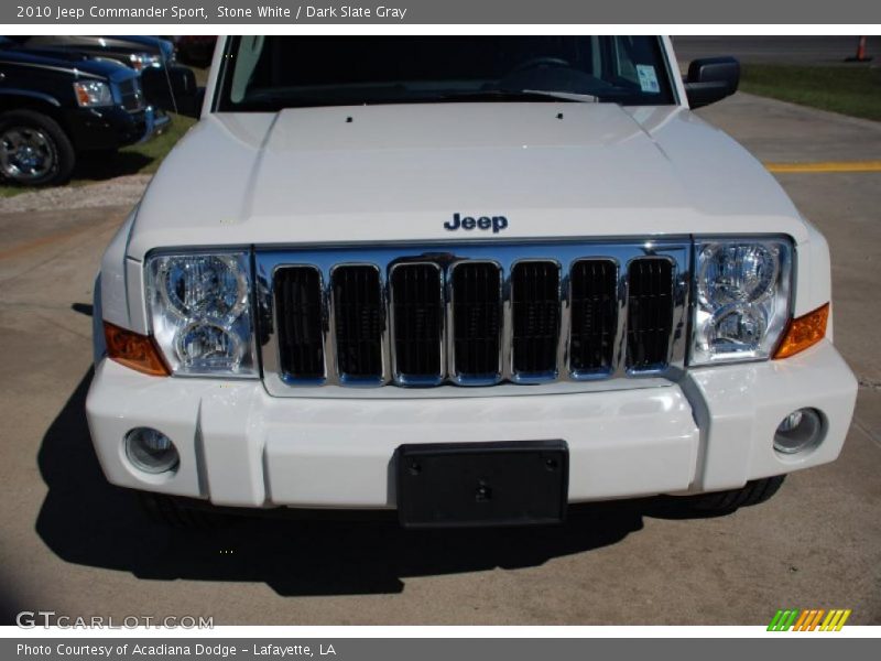 Stone White / Dark Slate Gray 2010 Jeep Commander Sport