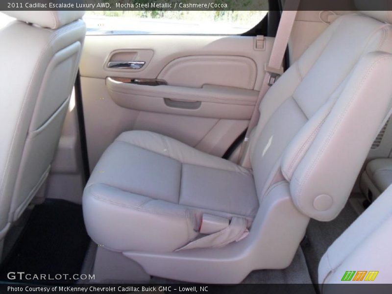  2011 Escalade Luxury AWD Cashmere/Cocoa Interior