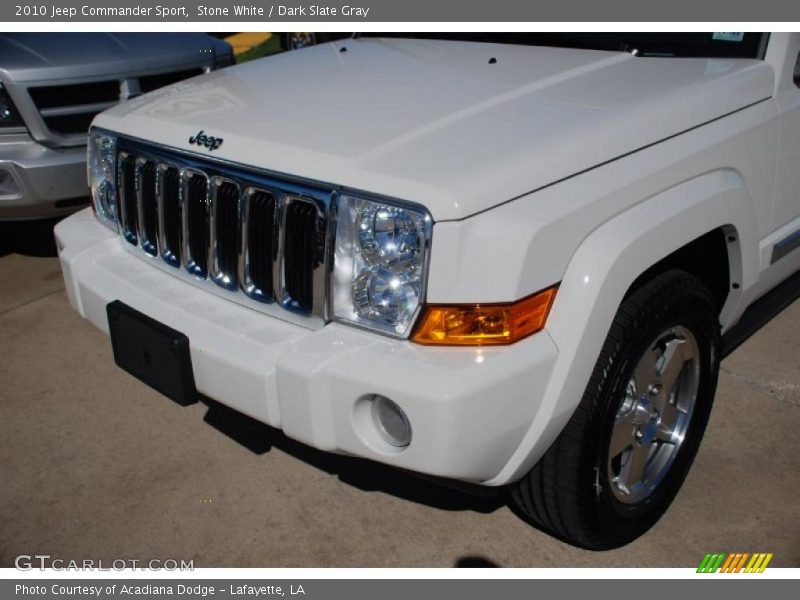 Stone White / Dark Slate Gray 2010 Jeep Commander Sport