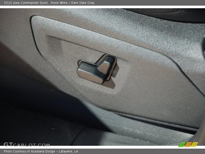 Stone White / Dark Slate Gray 2010 Jeep Commander Sport