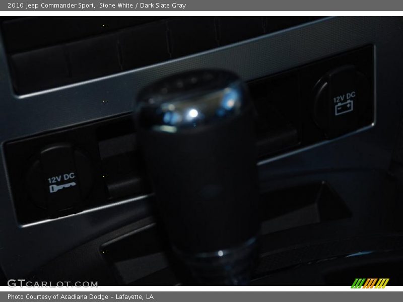 Stone White / Dark Slate Gray 2010 Jeep Commander Sport