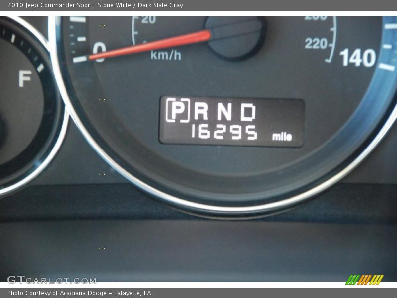 Stone White / Dark Slate Gray 2010 Jeep Commander Sport