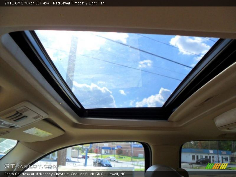 Sunroof of 2011 Yukon SLT 4x4