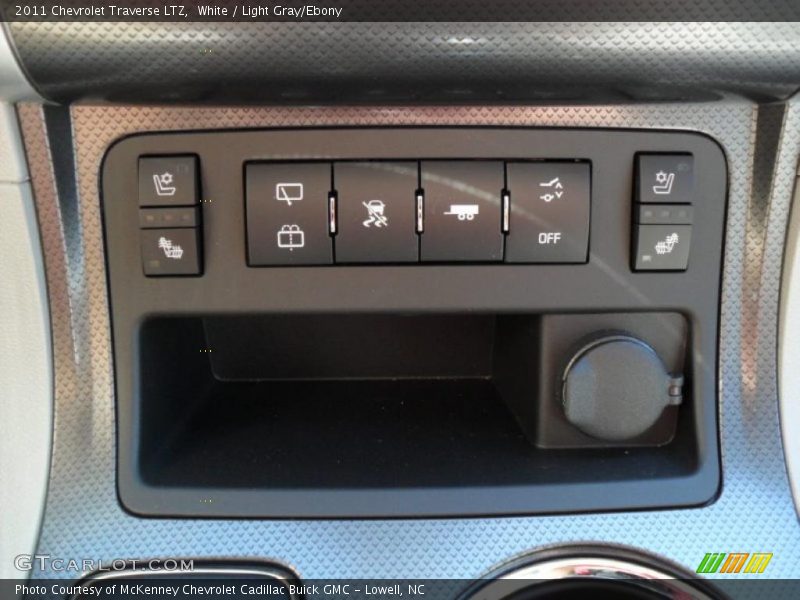 Controls of 2011 Traverse LTZ