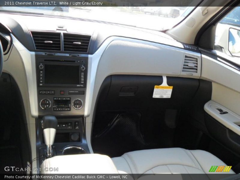 Dashboard of 2011 Traverse LTZ