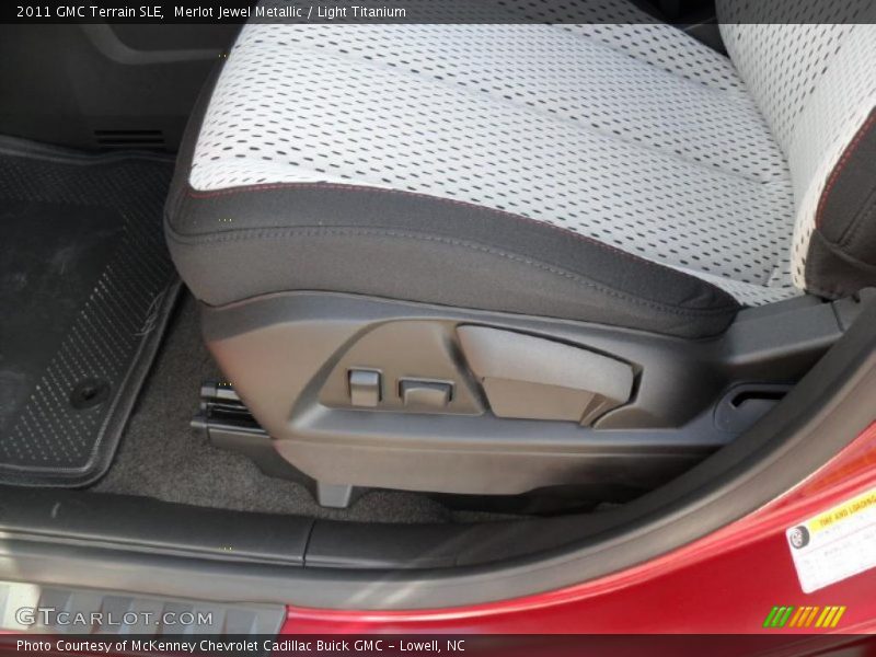 Merlot Jewel Metallic / Light Titanium 2011 GMC Terrain SLE