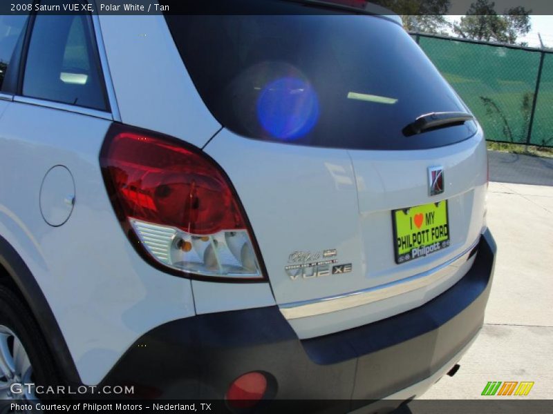 Polar White / Tan 2008 Saturn VUE XE