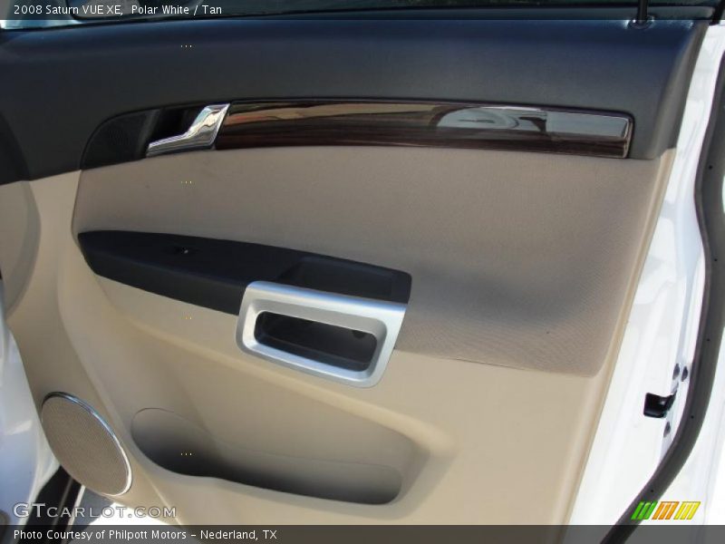Polar White / Tan 2008 Saturn VUE XE