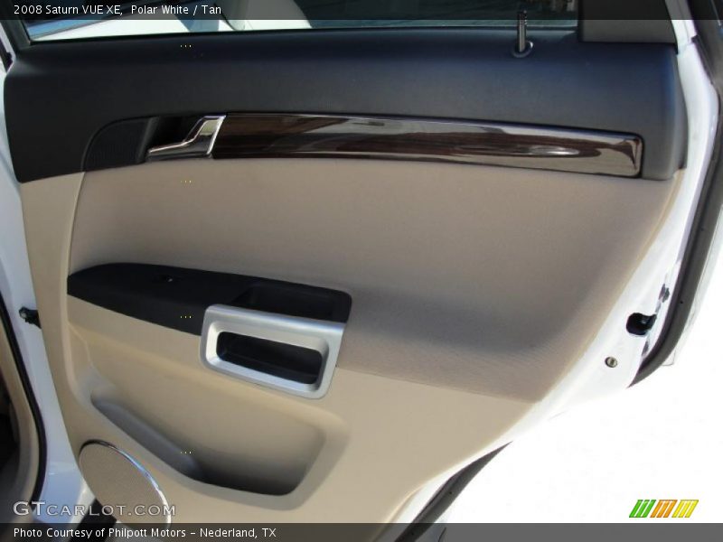 Polar White / Tan 2008 Saturn VUE XE