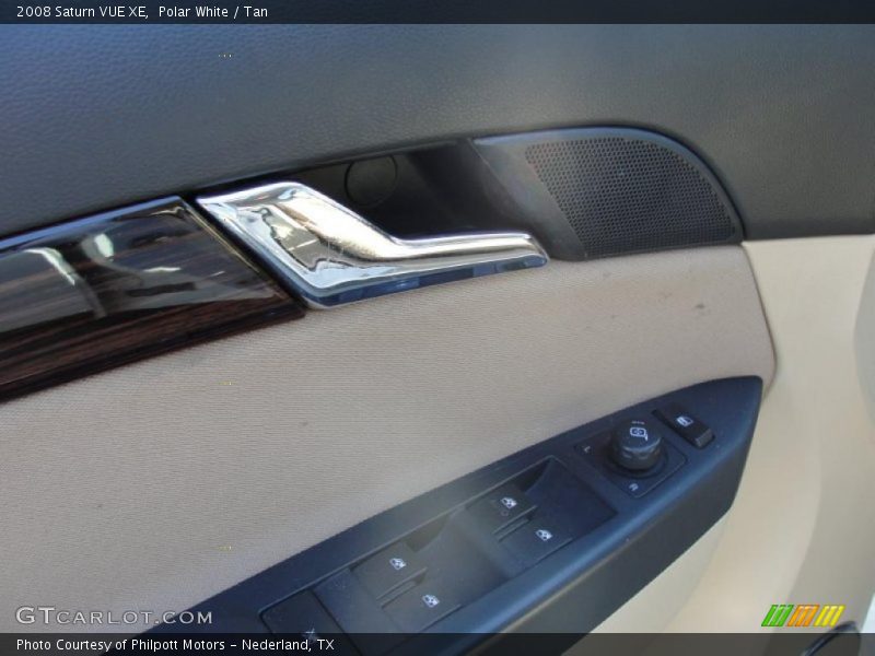 Polar White / Tan 2008 Saturn VUE XE