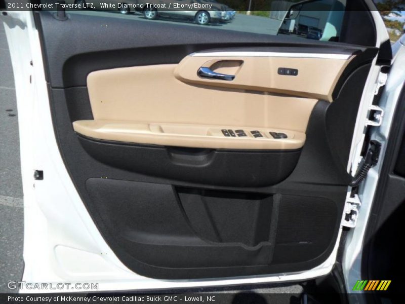 Door Panel of 2011 Traverse LTZ