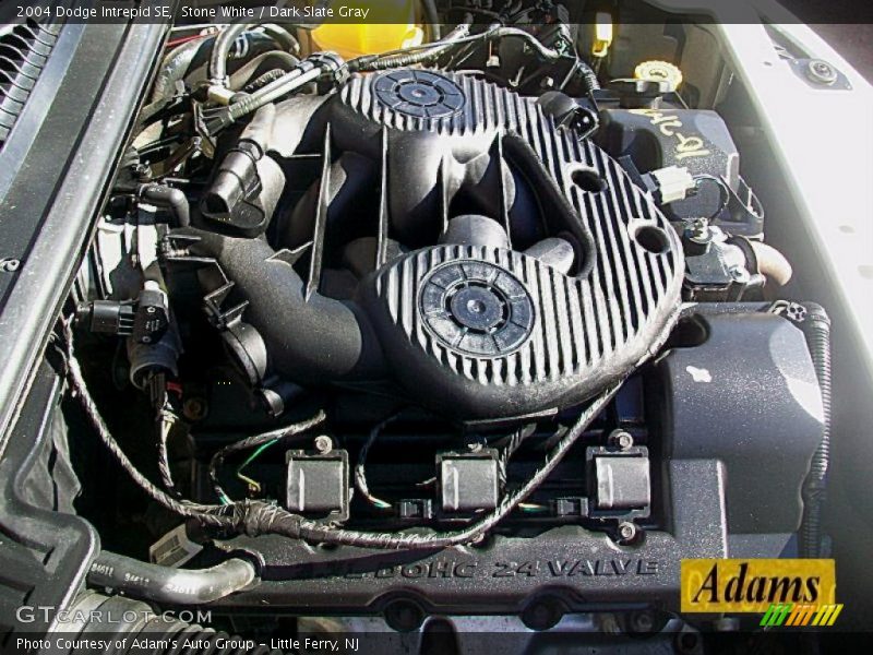 Stone White / Dark Slate Gray 2004 Dodge Intrepid SE
