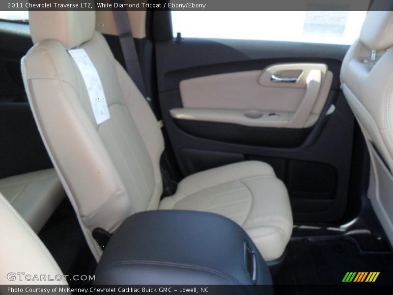  2011 Traverse LTZ Ebony/Ebony Interior