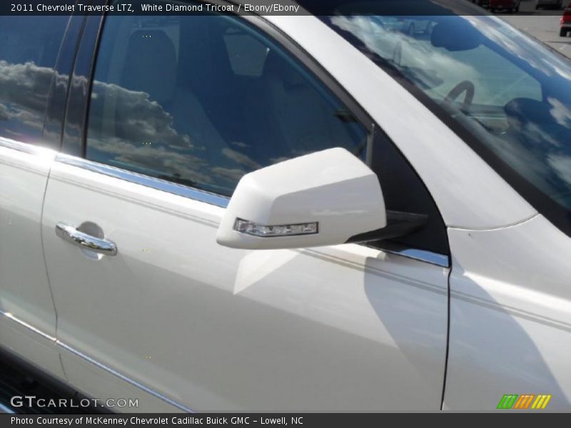 White Diamond Tricoat / Ebony/Ebony 2011 Chevrolet Traverse LTZ