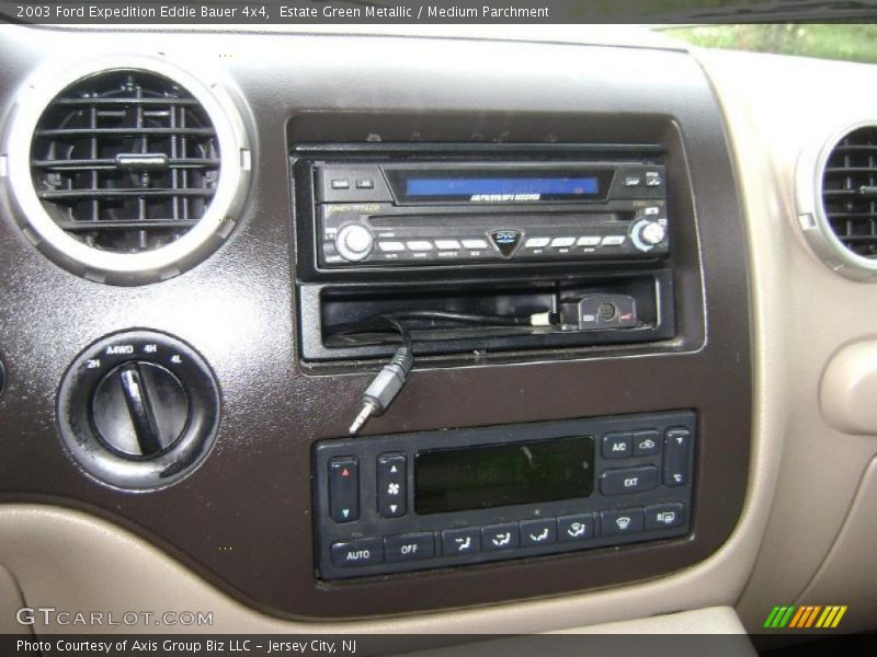 Estate Green Metallic / Medium Parchment 2003 Ford Expedition Eddie Bauer 4x4