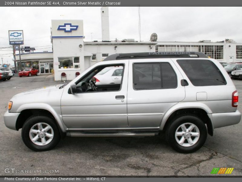 Chrome Silver Metallic / Charcoal 2004 Nissan Pathfinder SE 4x4