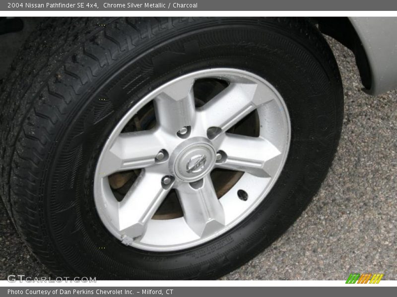  2004 Pathfinder SE 4x4 Wheel