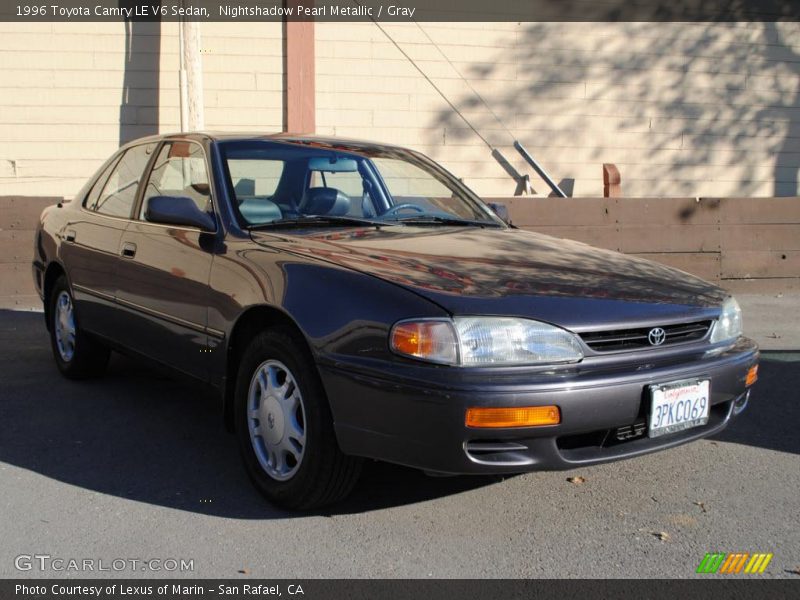 Front 3/4 View of 1996 Camry LE V6 Sedan