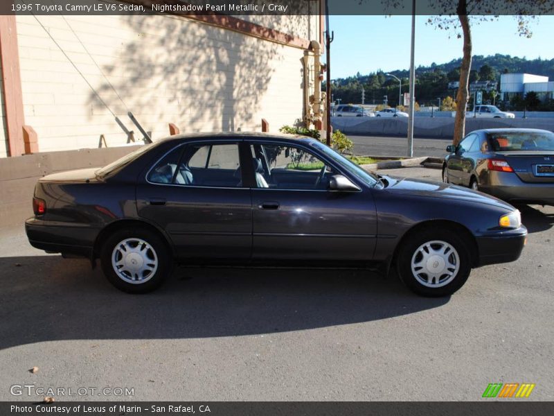 Nightshadow Pearl Metallic / Gray 1996 Toyota Camry LE V6 Sedan