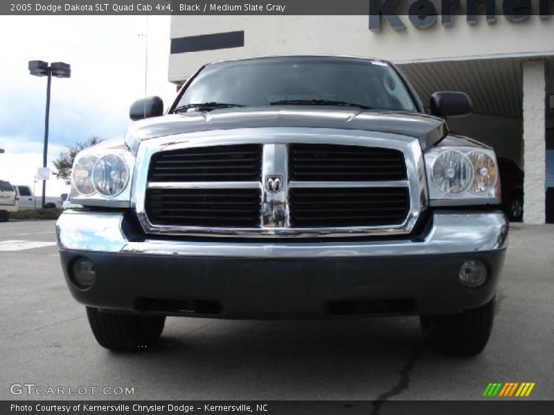 Black / Medium Slate Gray 2005 Dodge Dakota SLT Quad Cab 4x4