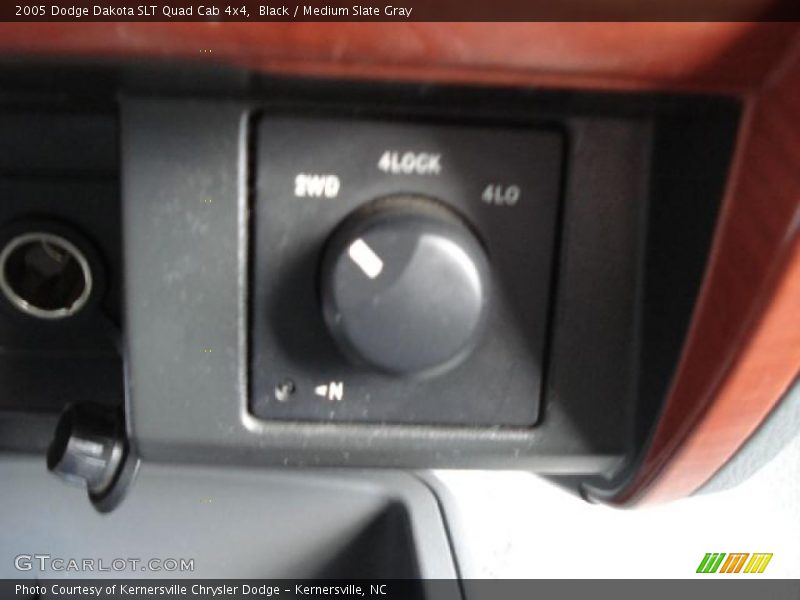 Black / Medium Slate Gray 2005 Dodge Dakota SLT Quad Cab 4x4