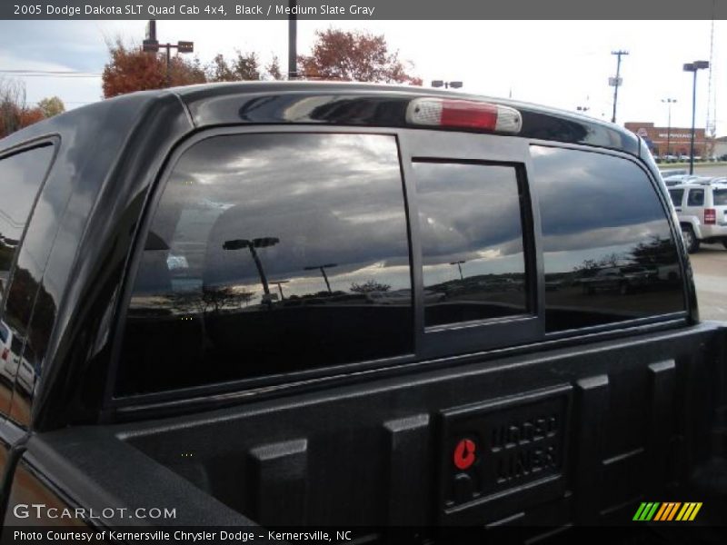 Black / Medium Slate Gray 2005 Dodge Dakota SLT Quad Cab 4x4
