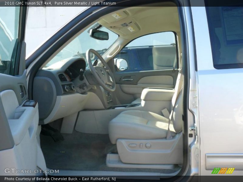 Pure Silver Metallic / Light Titanium 2010 GMC Yukon SLT 4x4