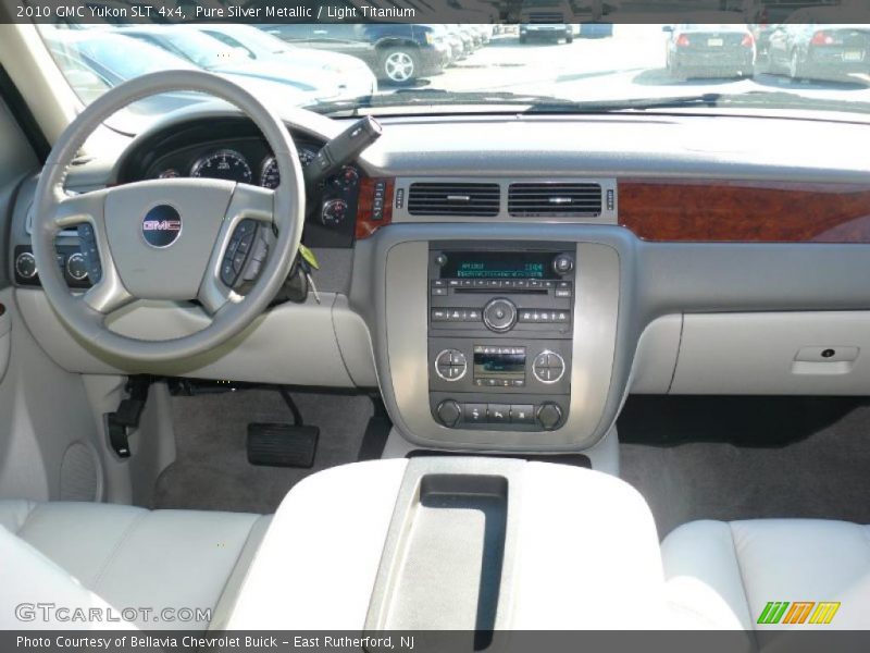 Pure Silver Metallic / Light Titanium 2010 GMC Yukon SLT 4x4