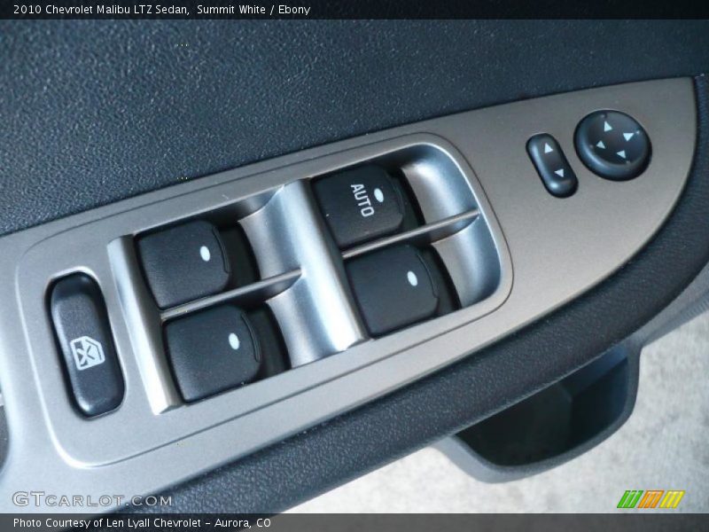 Controls of 2010 Malibu LTZ Sedan