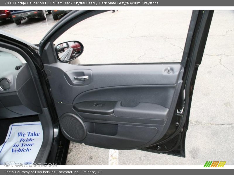 Door Panel of 2010 Caliber SXT