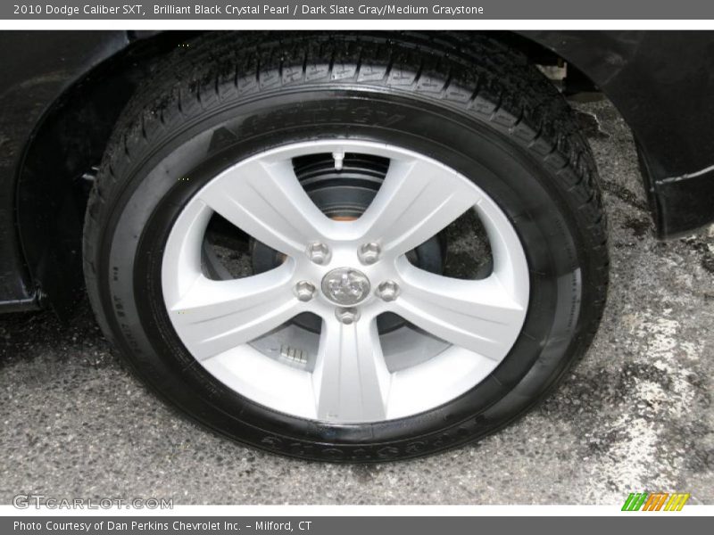  2010 Caliber SXT Wheel