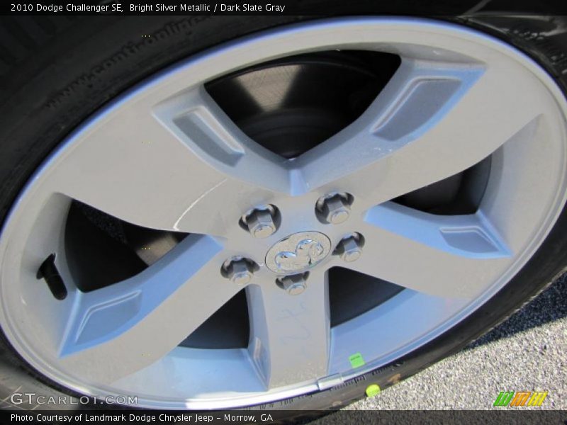 Bright Silver Metallic / Dark Slate Gray 2010 Dodge Challenger SE