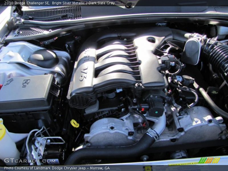Bright Silver Metallic / Dark Slate Gray 2010 Dodge Challenger SE