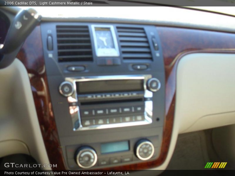 Light Cashmere Metallic / Shale 2006 Cadillac DTS