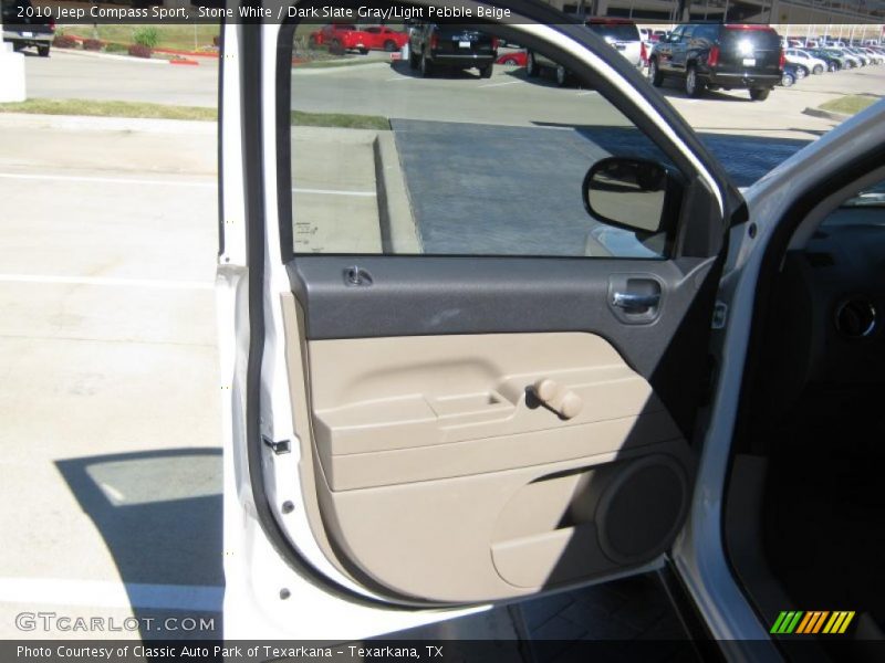 Stone White / Dark Slate Gray/Light Pebble Beige 2010 Jeep Compass Sport